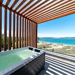 Palms Отель Китен