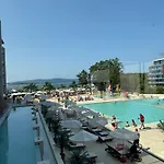 Отель Palms