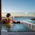 Hotel Palms