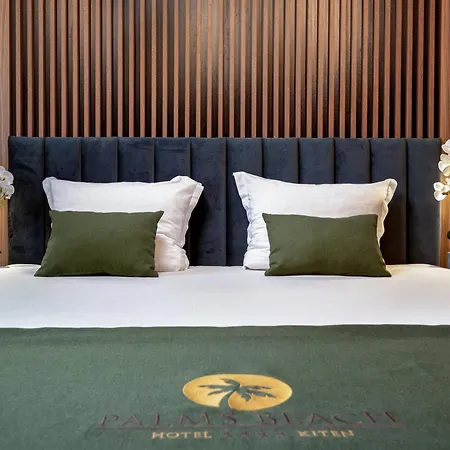 Hotel Palms