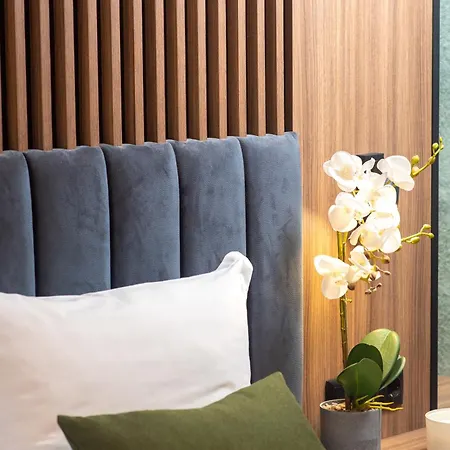 Hotel Palms