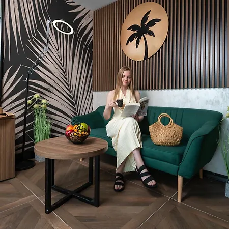 Palms فندق
